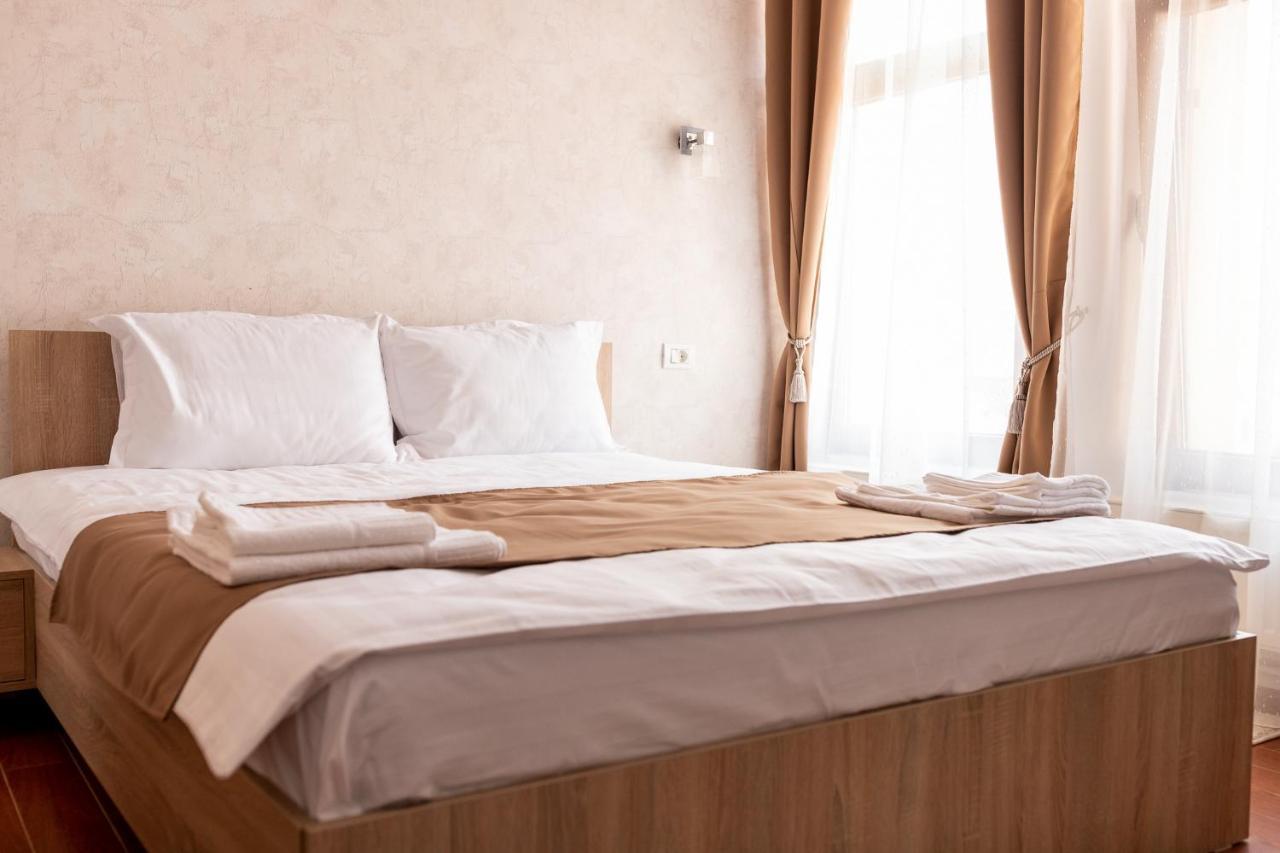 Marconi Guesthouse Хунедоара Экстерьер фото