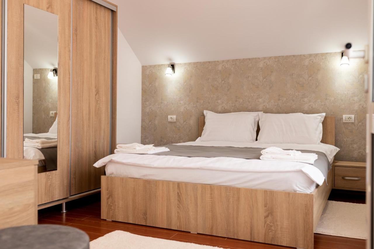 Marconi Guesthouse Хунедоара Экстерьер фото