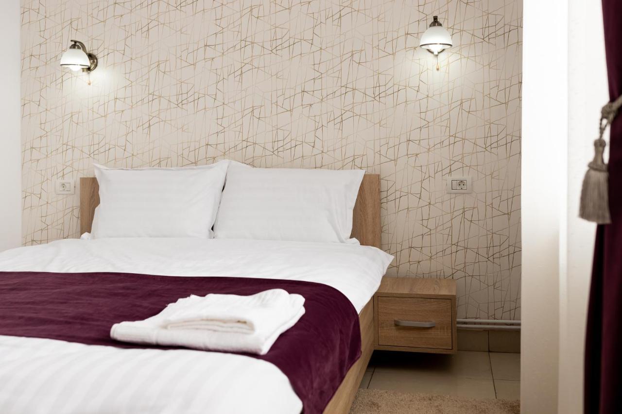 Marconi Guesthouse Хунедоара Экстерьер фото