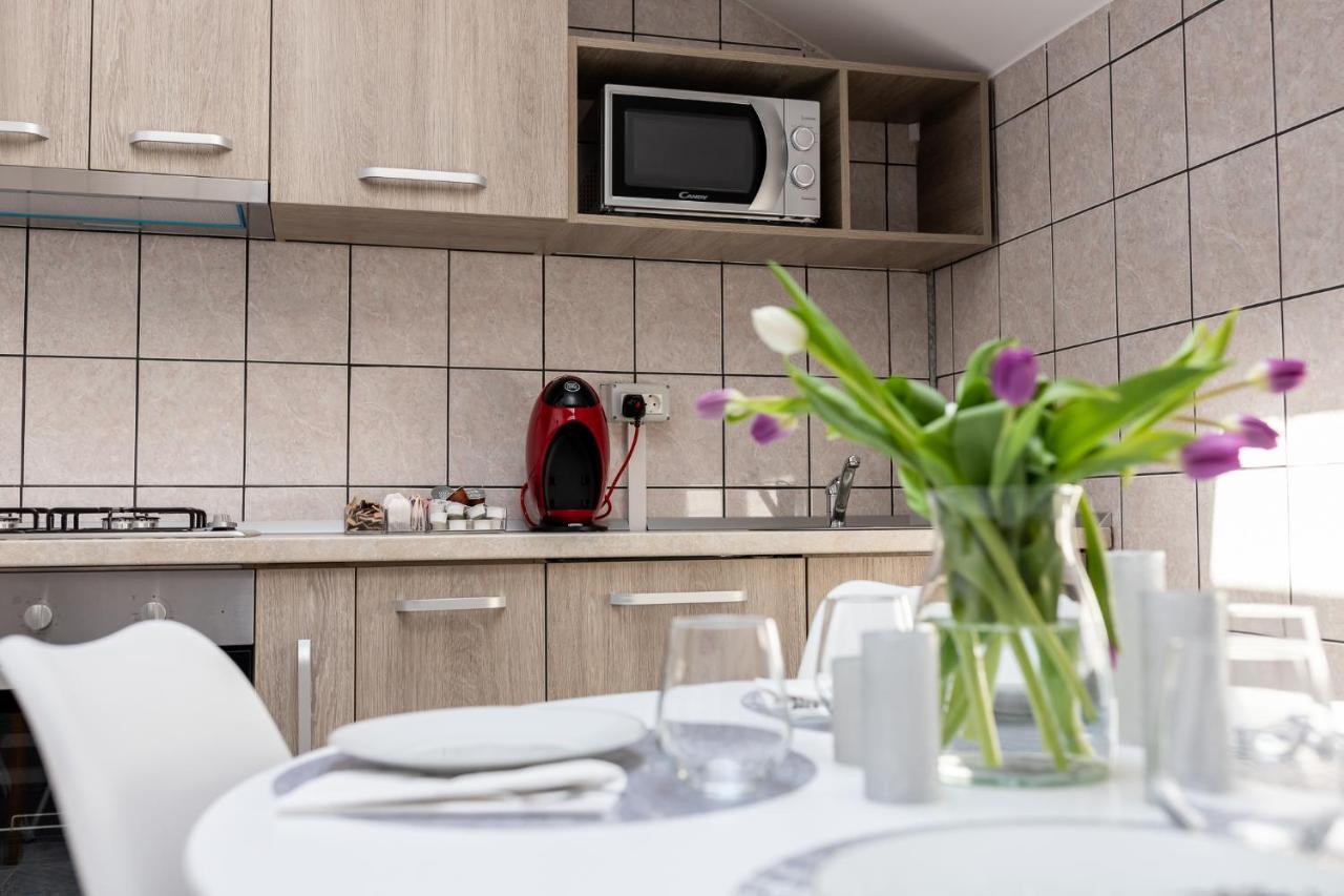 Marconi Guesthouse Хунедоара Экстерьер фото